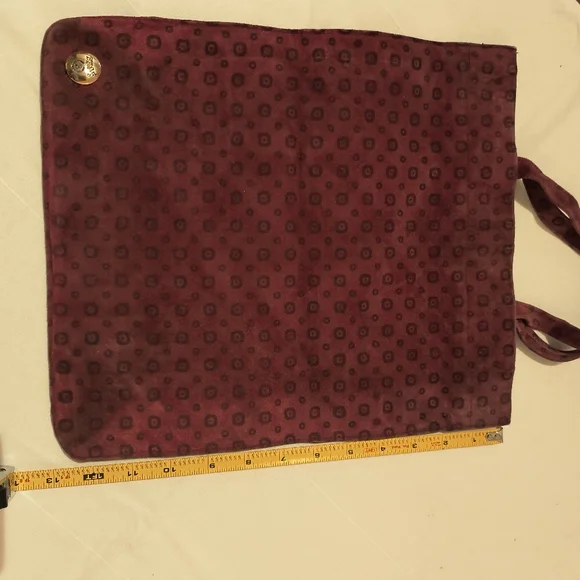 Elegant Burgundy Suede Tote Bag - Picture 4 of 6